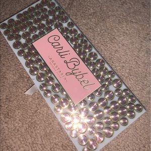 Brand new Carlie Bybel Anastasia pallet